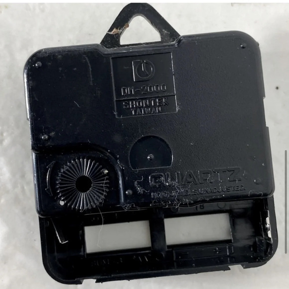 Vintage Handmade 3D Clock  Grapes Dinner Plate With Blue Plaid Tablecloth - Picture 7 of 9